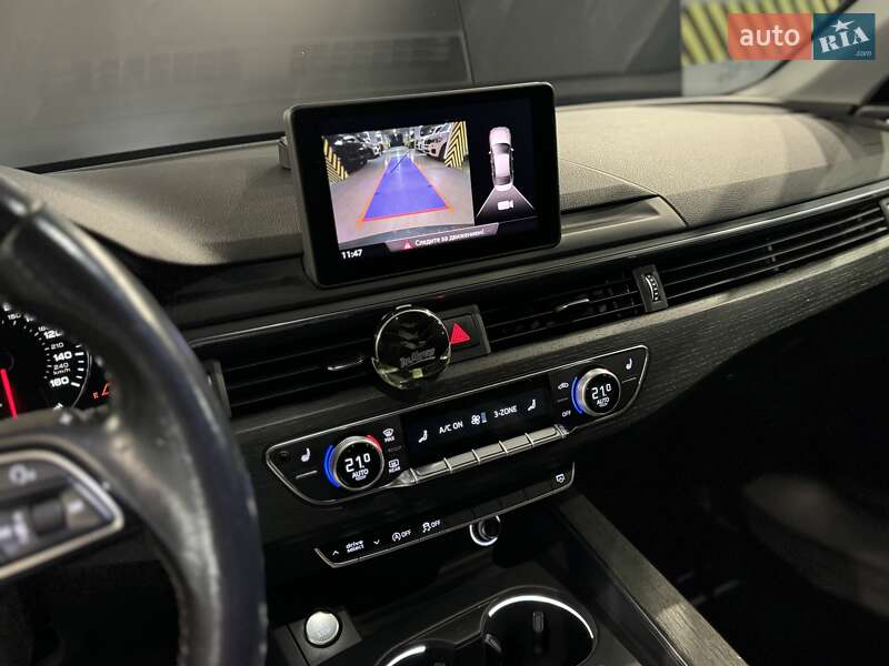 Седан Audi A4 2017 в Одесі