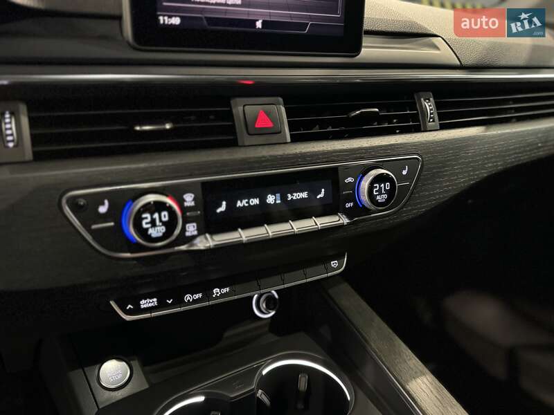 Седан Audi A4 2017 в Одесі