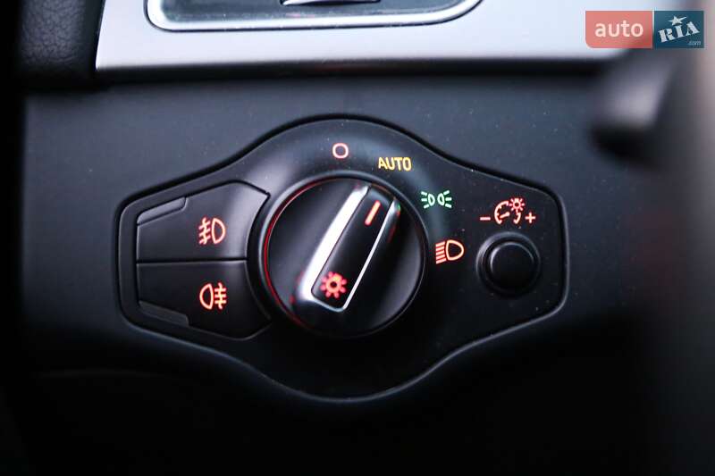Седан Audi A4 2014 в Києві фото 22 Седан Audi A4 2014 в Києві