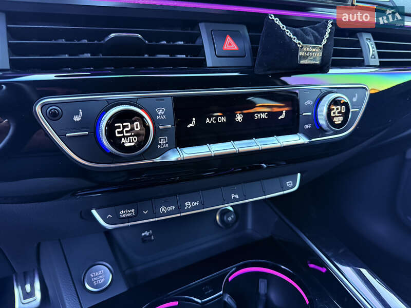 Универсал Audi A4 2022 в Мукачево