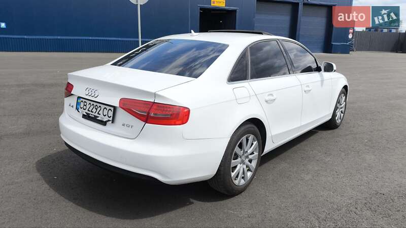 Седан Audi A4 2012 в Чернігові