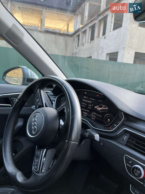 Седан Audi A4 2016 в Львове