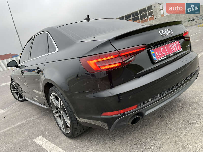 Седан Audi A4 2018 в Львові