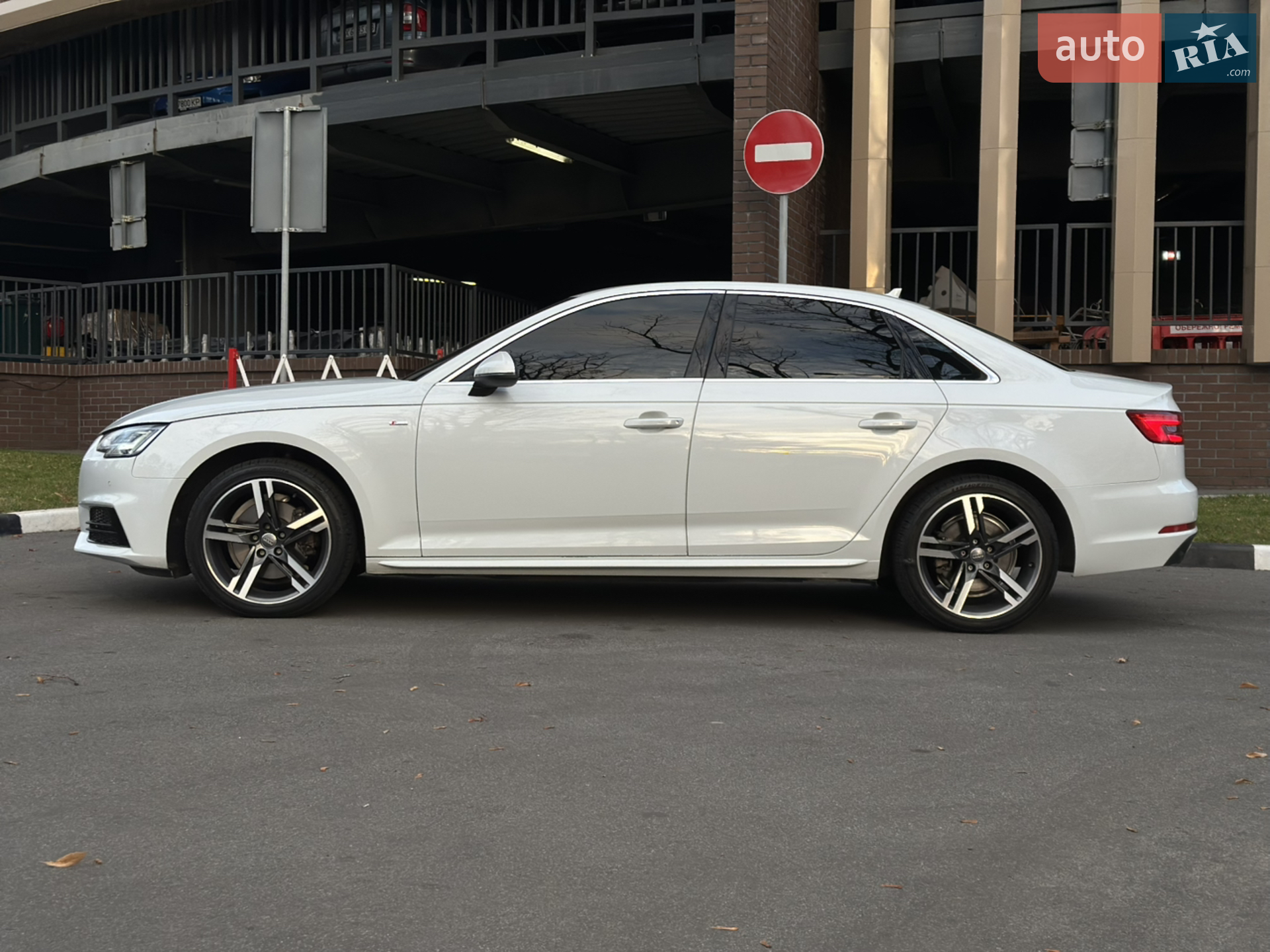 2017 Audi A4 - мініатюра 6