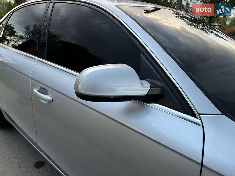 Седан Audi A4 2013 в Городенке