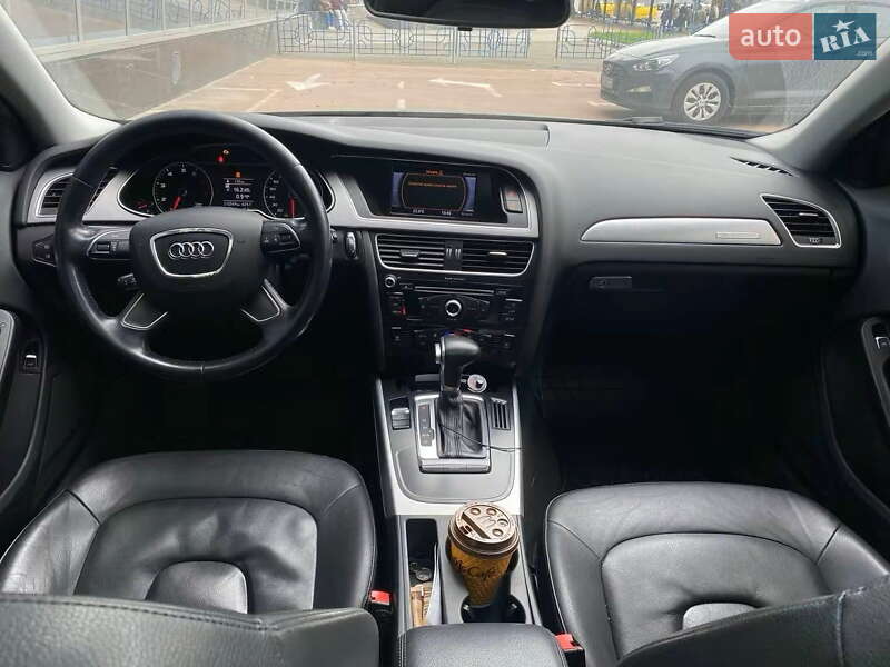 Седан Audi A4 2013 в Києві