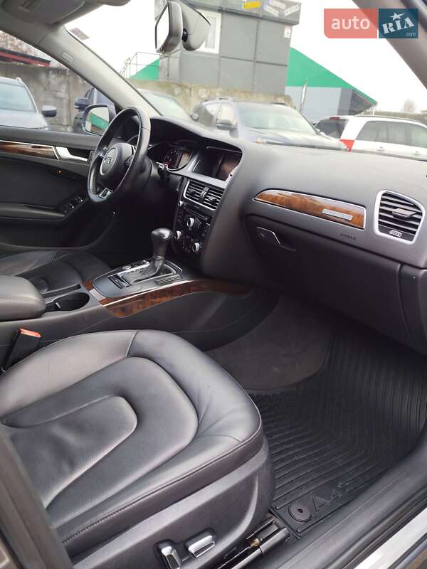 Седан Audi A4 2015 в Чернігові