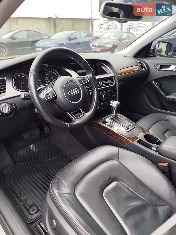 Седан Audi A4 2015 в Чернігові