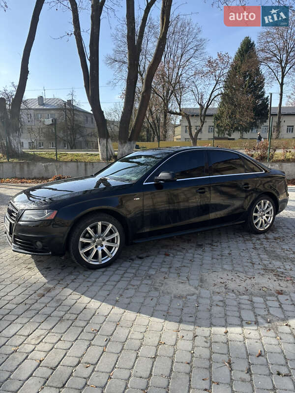 Седан Audi A4 2012 в Івано-Франково