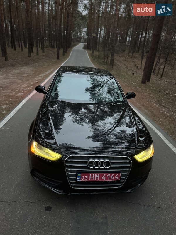 Седан Audi A4 2013 в Решетилівці
