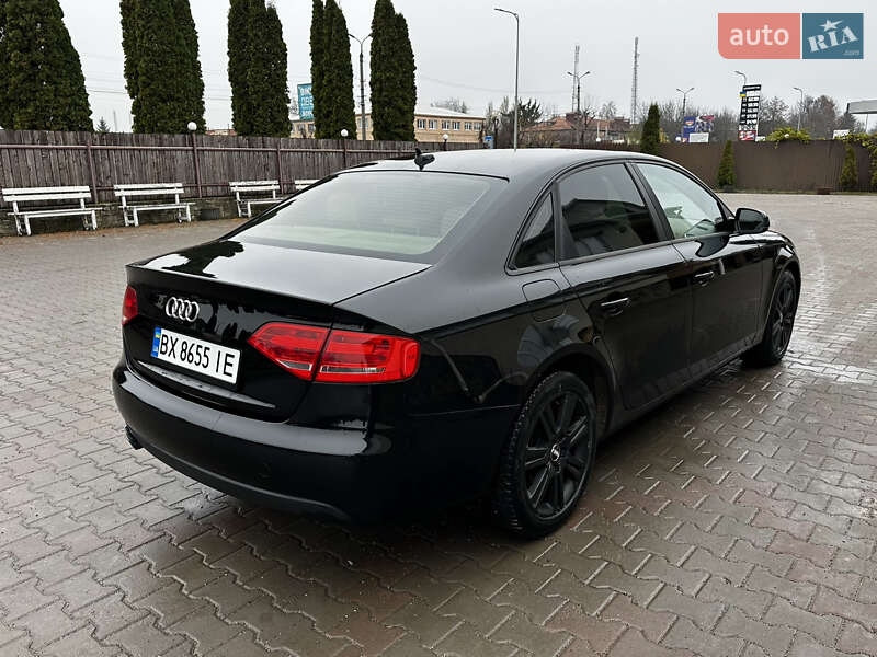 Седан Audi A4 2011 в Дунаївцях