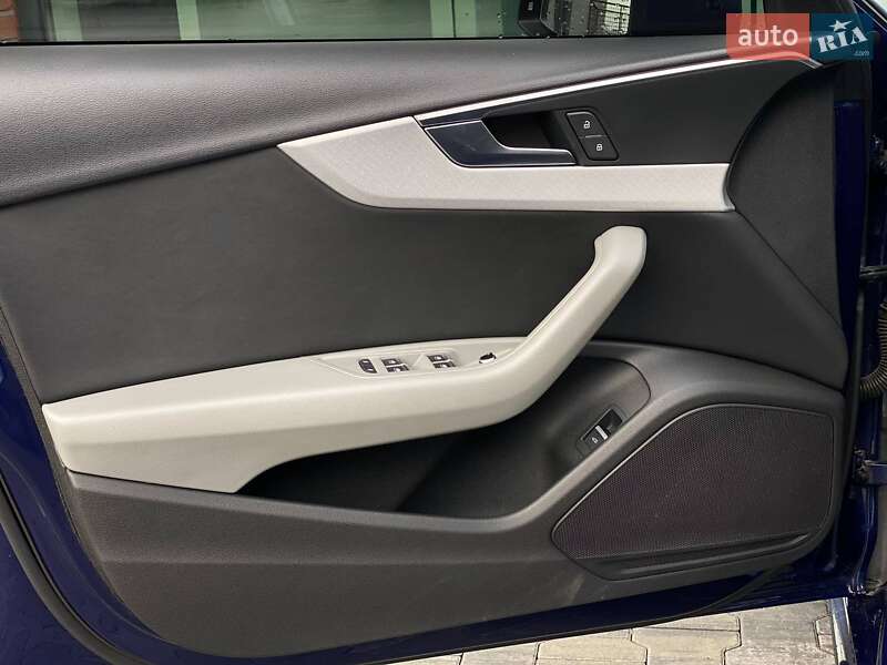 Универсал Audi A4 2018 в Киеве