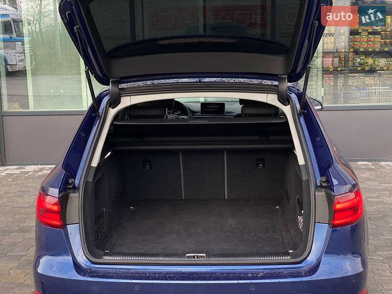 Универсал Audi A4 2018 в Киеве