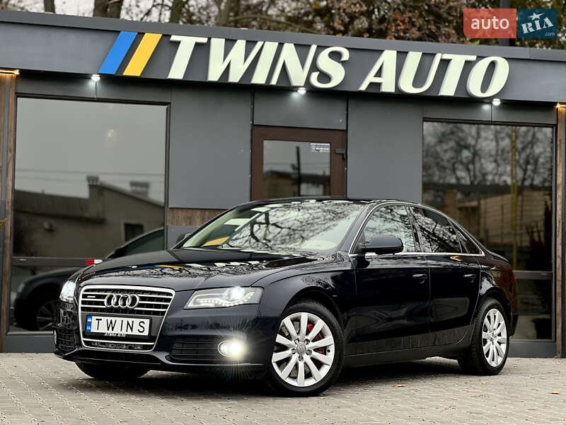 Седан Audi A4 2010 в Одессе