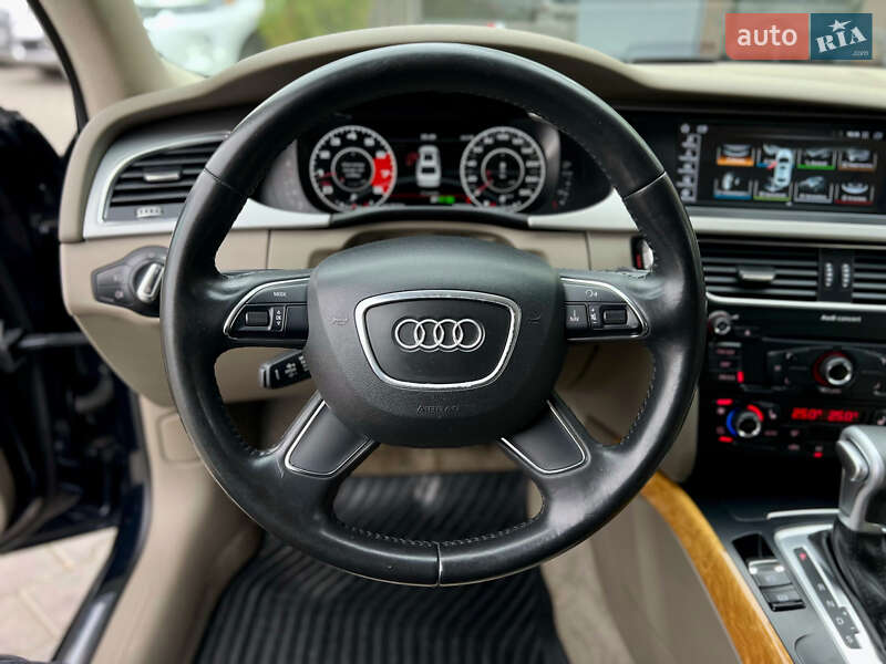 Седан Audi A4 2010 в Одессе