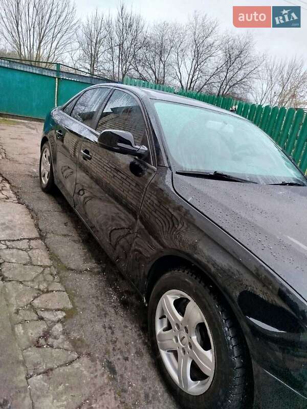 Седан Audi A4 2010 в Кагарлыке