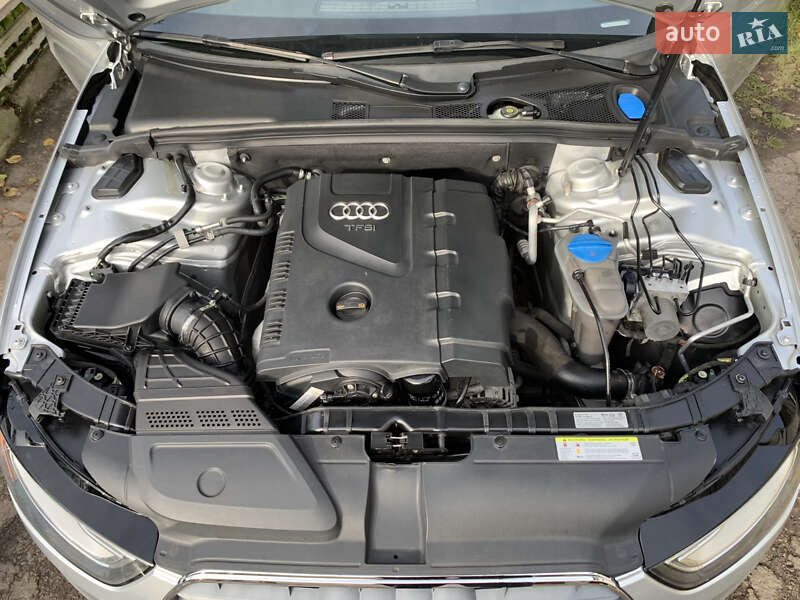 Седан Audi A4 2013 в Коростене