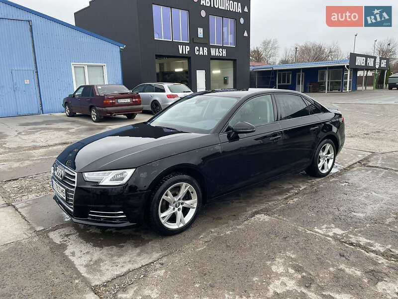 Седан Audi A4 2016 в Києві