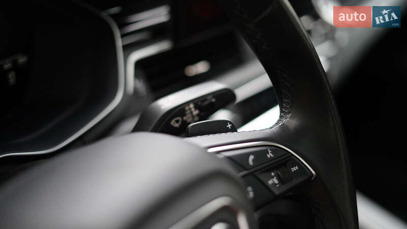 Седан Audi A4 2020 в Одессе