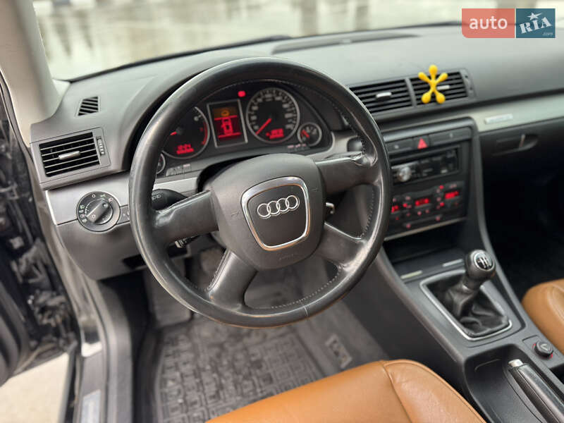 Седан Audi A4 2005 в Звягеле