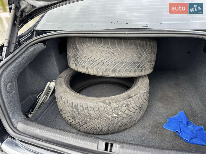 Седан Audi A4 2005 в Звягеле