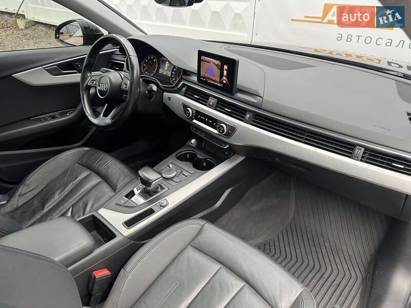 Седан Audi A4 2017 в Києві