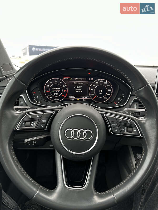 Седан Audi A4 2016 в Львове