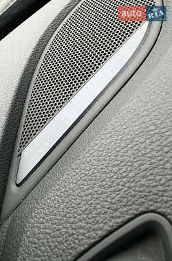 Седан Audi A4 2016 в Львове