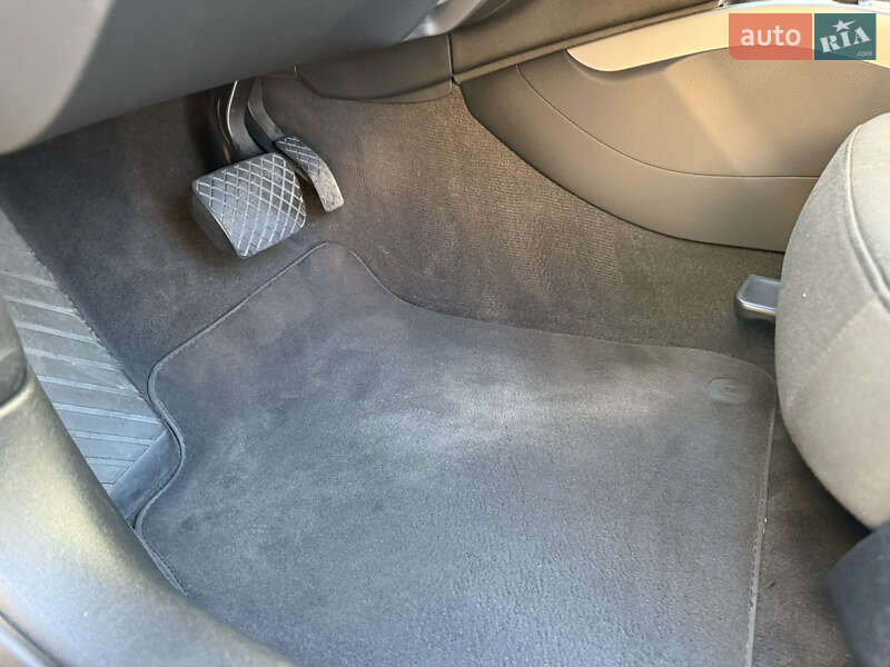 Універсал Audi A4 2010 в Луцьку