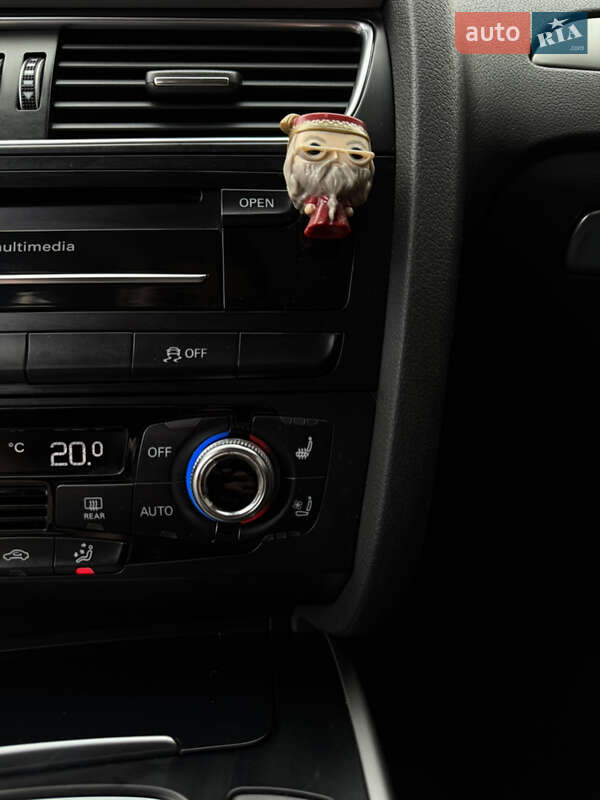 Универсал Audi A4 2012 в Новояворовске