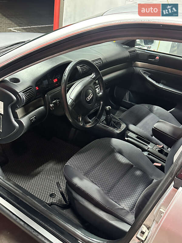 Седан Audi A4 2000 в Вінниці