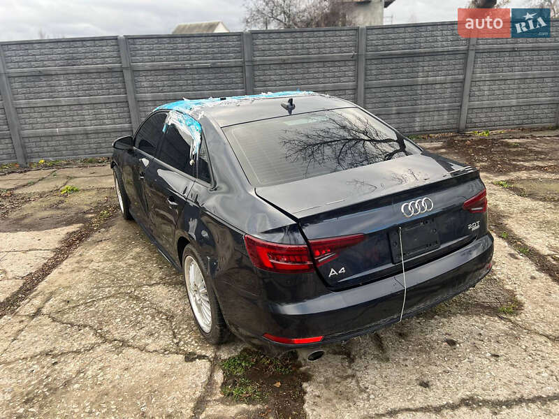 Седан Audi A4 2018 в Харкові