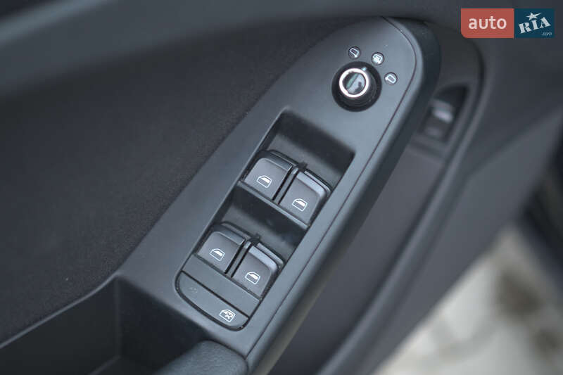 Седан Audi A4 2010 в Киеве фото 17 Седан Audi A4 2010 в Киеве