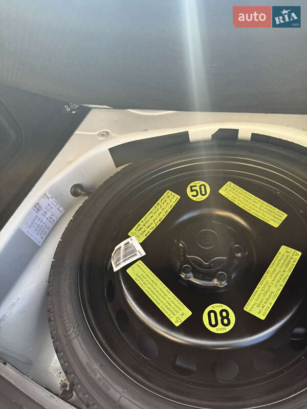 Седан Audi A4 2014 в Новоселиці фото 19 Седан Audi A4 2014 в Новоселиці