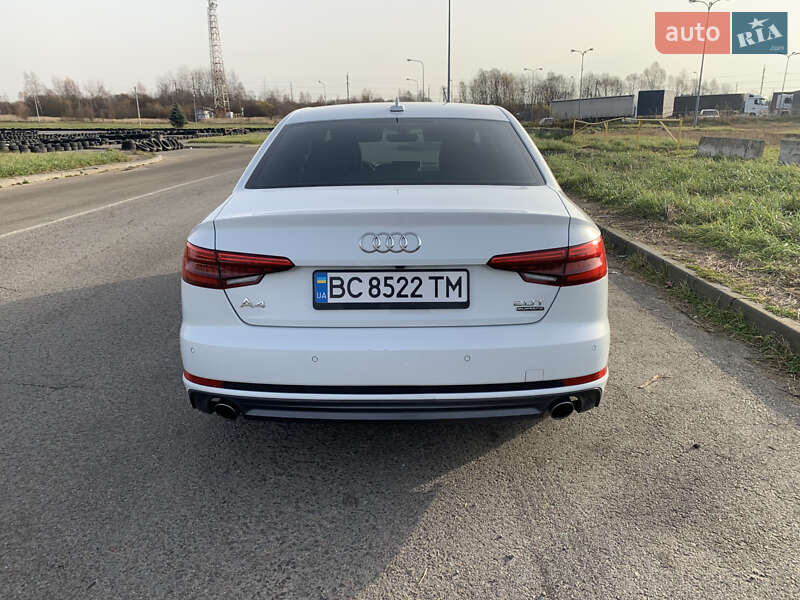 Седан Audi A4 2016 в Львове