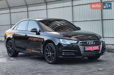 Седан Audi A4 2017 в Львове