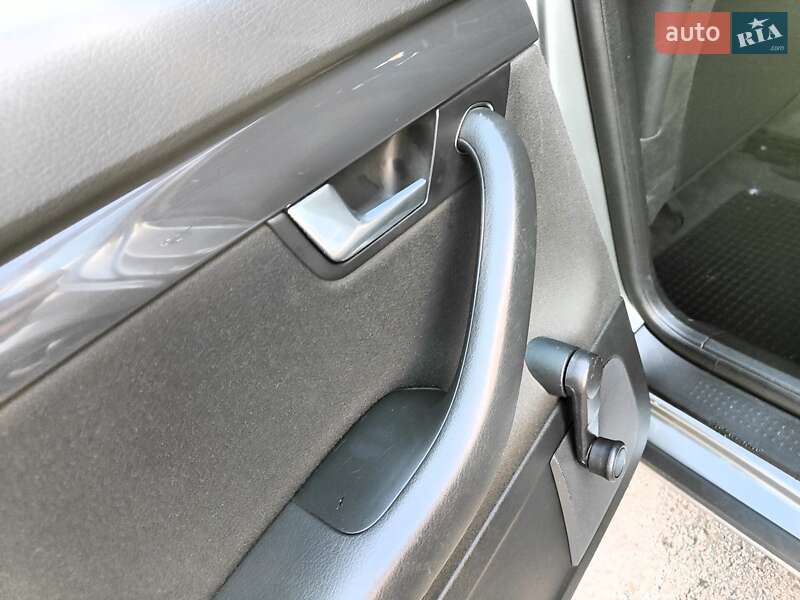 Універсал Audi A4 2004 в Києві