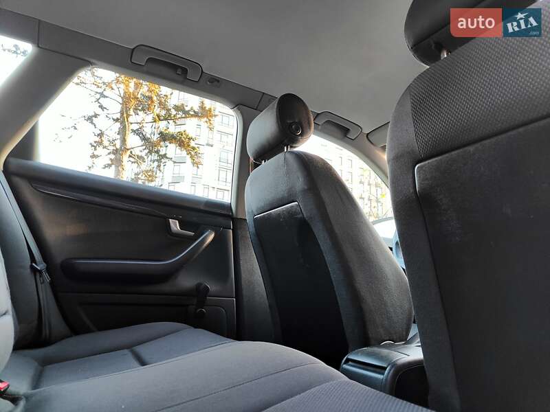Універсал Audi A4 2004 в Києві