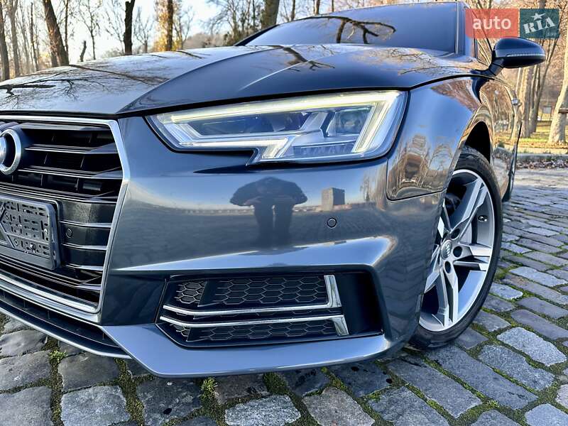 Седан Audi A4 2018 в Киеве
