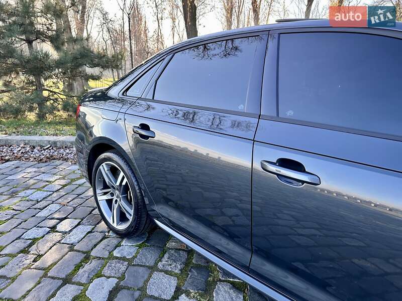 Седан Audi A4 2018 в Киеве