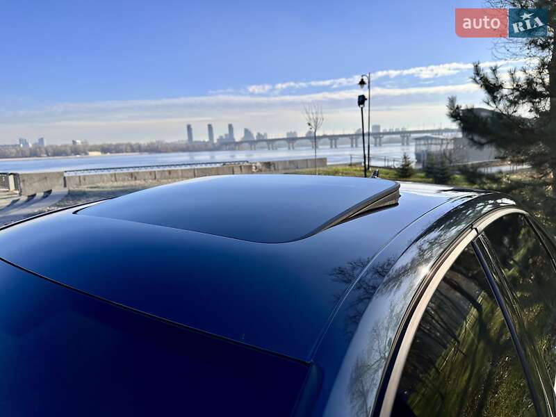 Седан Audi A4 2018 в Киеве