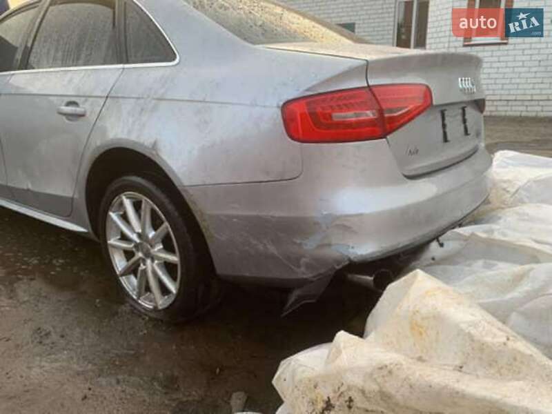 Седан Audi A4 2015 в Харькове