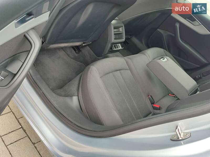 Универсал Audi A4 2016 в Хмельницком