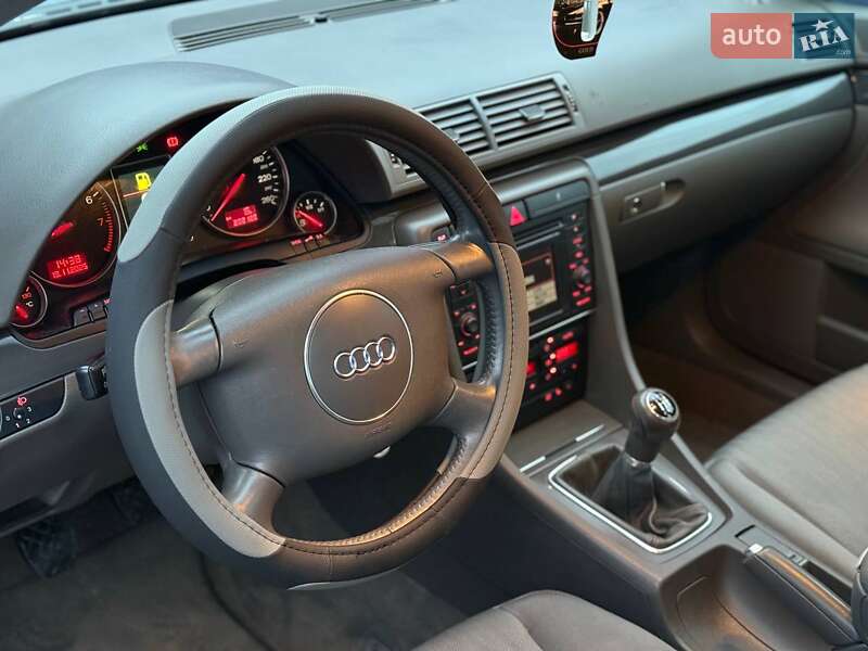 Седан Audi A4 2003 в Запорожье