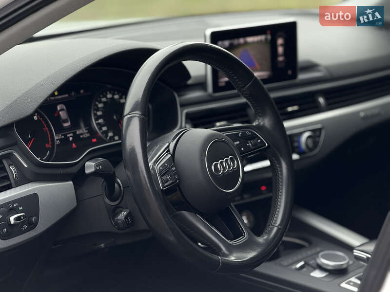 Седан Audi A4 2016 в Ивано-Франковске