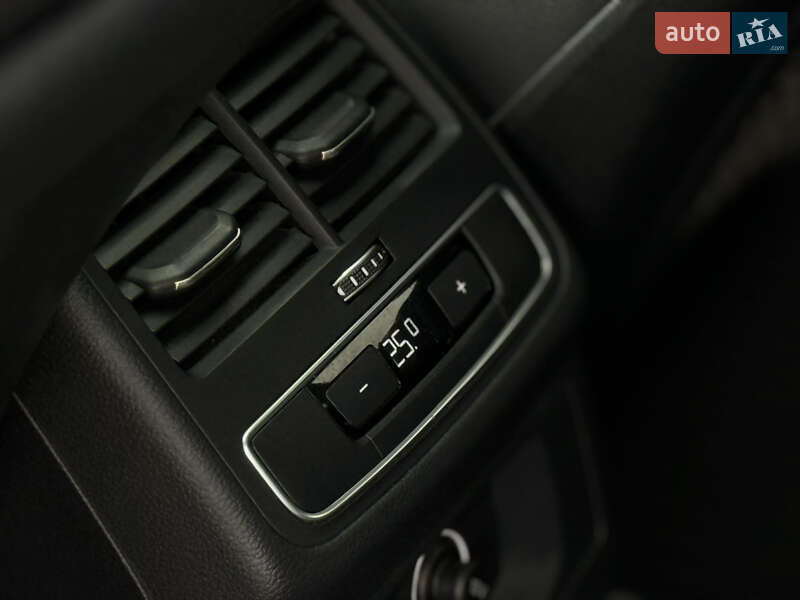 Седан Audi A4 2016 в Ивано-Франковске