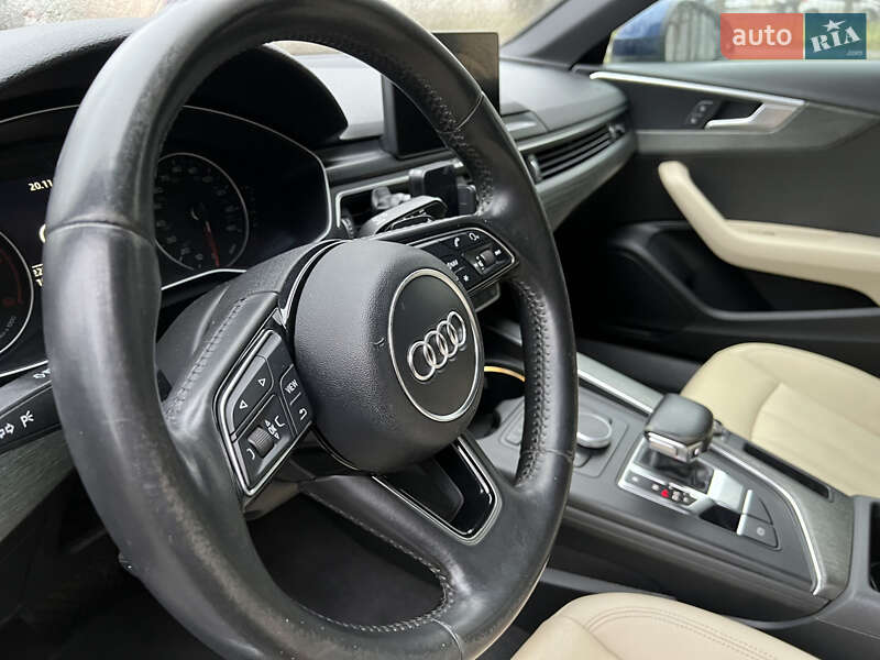 Седан Audi A4 2016 в Киеве