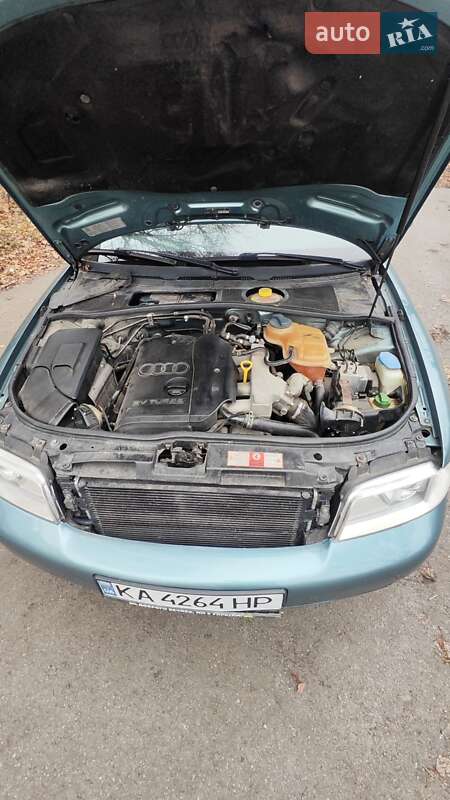 Седан Audi A4 1999 в Глевахе