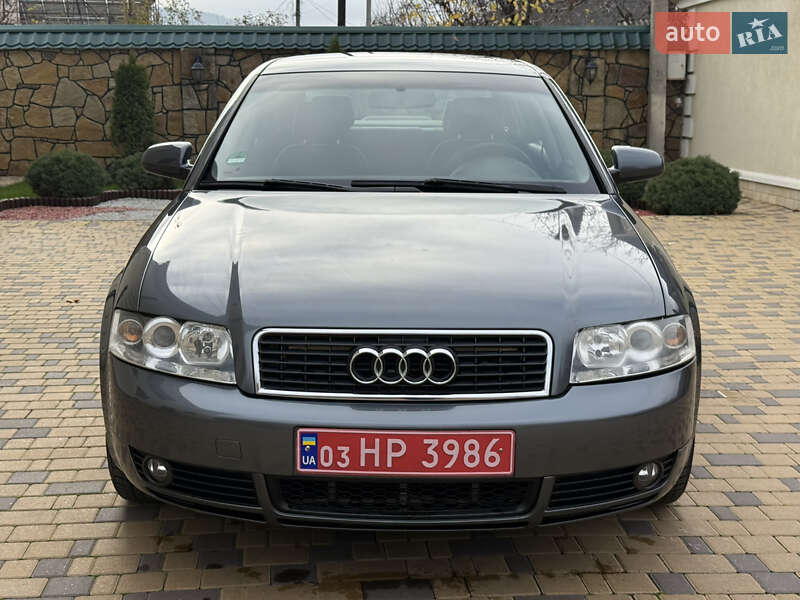 Седан Audi A4 2004 в Могилев-Подольске