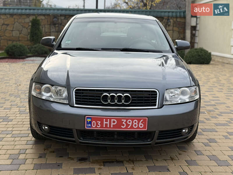 Седан Audi A4 2004 в Могилев-Подольске